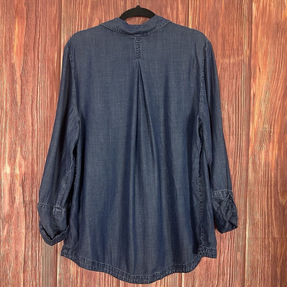 Chico's Chambray Popover Tunic V-Neck Roll Tab Sleeves Size 3 & US 16/18 - Picture 2 of 6